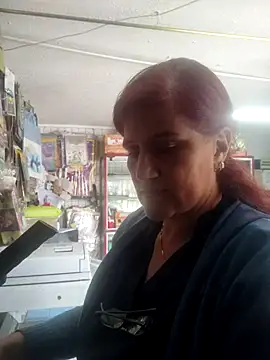 Snapshot of Edged_Hot69 chatting on 02-14-25, 04:52 Edged Hot69 online show from 02-14-25, 04:52