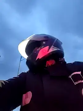 Snapshot of Edged_Hot69 chatting on 03-21-25, 10:50 Edged Hot69 online show from 03-21-25, 10:50