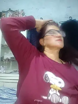 Snapshot of Edged_Hot69 chatting on 10-21-25, 02:34 Edged Hot69 online show from 10-21-25, 02:34