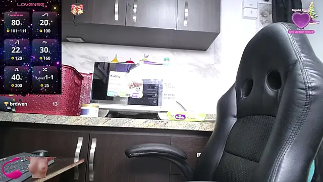 iniyalaboni online show from 12-21-24, 08:00