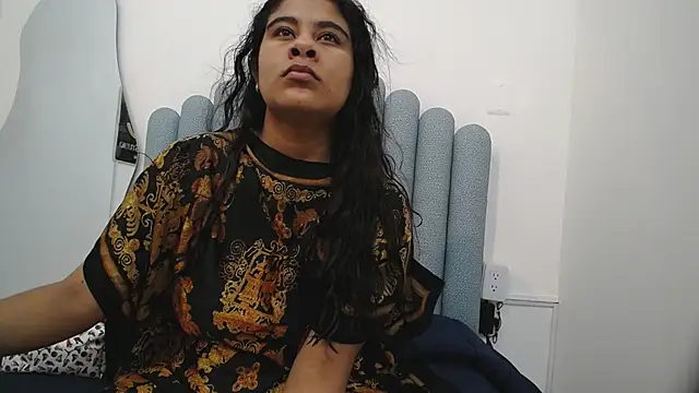 iniyalaboni online show from 02-18-25, 01:55