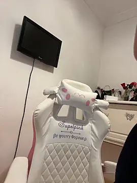 Snapshot of Hot_malak chatting on 03-14-25, 11:11 Hot malak online show from 03-14-25, 11:11