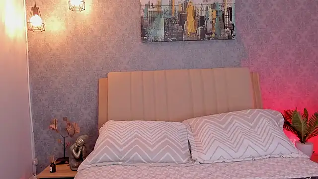 Snapshot of DahianaWalcott chatting on 01-18-25, 12:13 DahianaWalcott online show from 01-18-25, 12:13