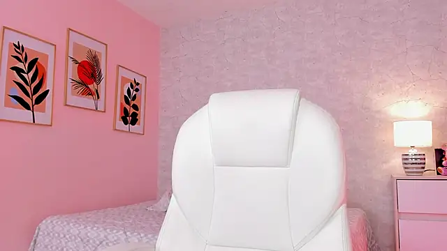 Snapshot of DahianaWalcott chatting on 03-13-25, 07:39 DahianaWalcott online show from 03-13-25, 07:39