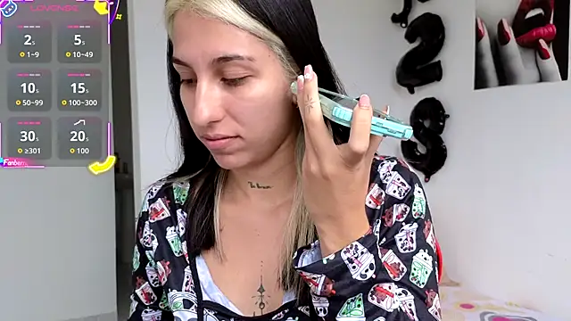 tammyandrade  online show from 10-17-25, 03:47