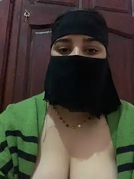 Snapshot of Miss-Soka chatting on 12-28-24, 06:06 Miss-Soka online show from 12-28-24, 06:06