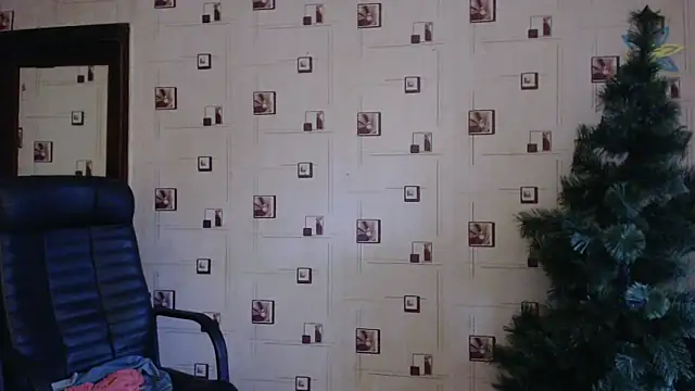 TasyaBigTTs online show from 12-20-24, 12:05