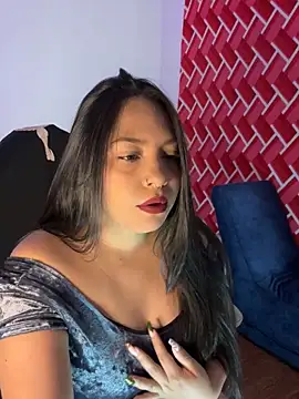 emiily15   online show from 09-14-25, 07:35