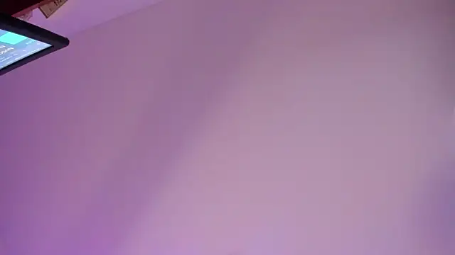 Snapshot of emiily15__ chatting on 12-14-25, 06:34 emiily15 online show from 12-14-25, 06:34