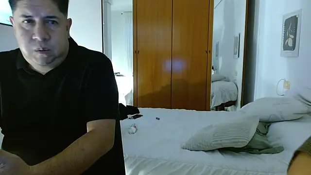 Snapshot of THIAGOEVA chatting on 09-11-25, 03:12 THIAGOEVA online show from 09-11-25, 03:12