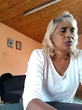 Snapshot of Goodgirlsue_77 chatting on 02-11-25, 01:51 Goodgirlsue 77 online show from 02-11-25, 01:51