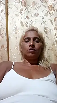 Snapshot of Goodgirlsue_77 chatting on 03-10-25, 07:29 Goodgirlsue 77 online show from 03-10-25, 07:29