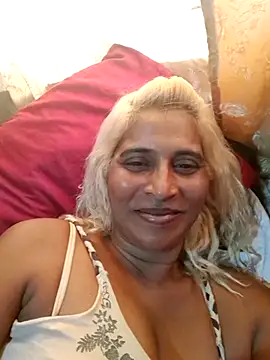 Snapshot of Goodgirlsue_77 chatting on 03-17-25, 11:21 Goodgirlsue 77 online show from 03-17-25, 11:21