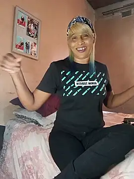 Snapshot of Goodgirlsue_77 chatting on 11-07-25, 11:43 Goodgirlsue 77 online show from 11-07-25, 11:43