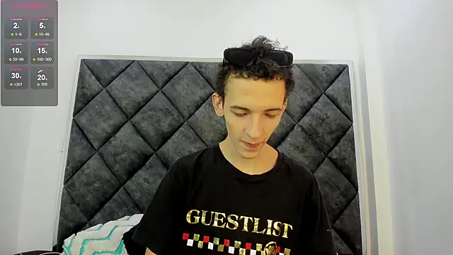 Maisondavis  online show from 12-16-24, 10:24