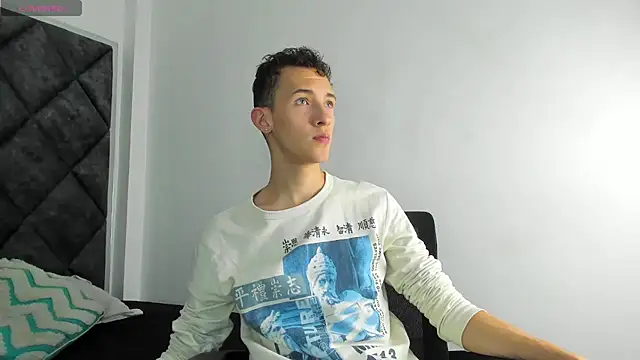 Maisondavis  online show from 01-13-25, 10:45