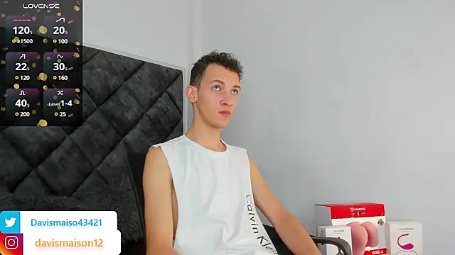 Maisondavis  online show from 01-18-25, 08:51