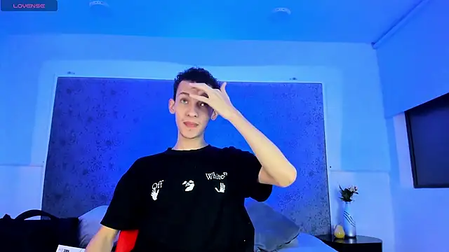 Maisondavis  online show from 02-05-25, 09:50