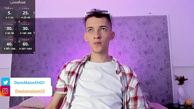 Maisondavis  online show from 02-10-25, 10:09