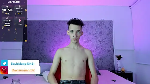 Maisondavis  online show from 02-12-25, 09:43