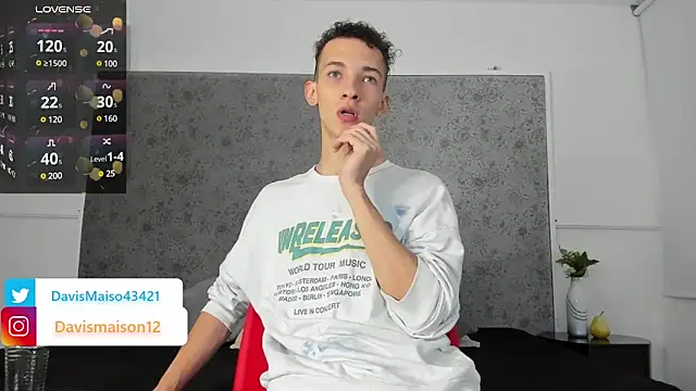 Maisondavis  online show from 02-18-25, 09:09