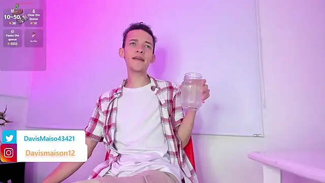 Maisondavis  online show from 03-20-25, 09:56