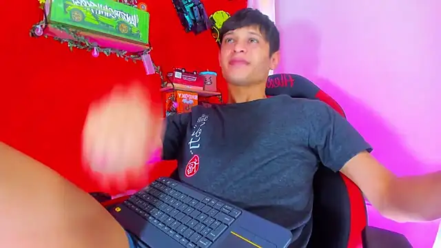 LilOwen  online show from 09-22-25, 05:04