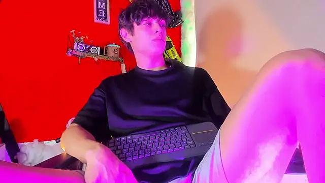 LilOwen  online show from 11-23-25, 05:02