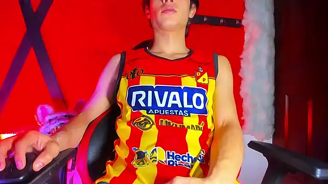 LilOwen  online show from 04-06-26, 05:14