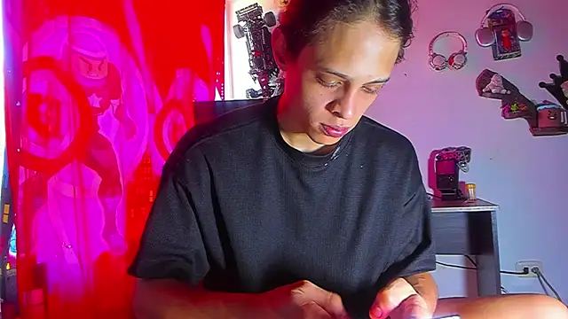 LilOwen  online show from 06-28-26, 04:46