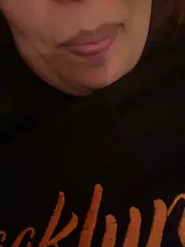 Snapshot of Samarr_9and chatting on 12-13-24, 11:02 Samarr 9and online show from 12-13-24, 11:02