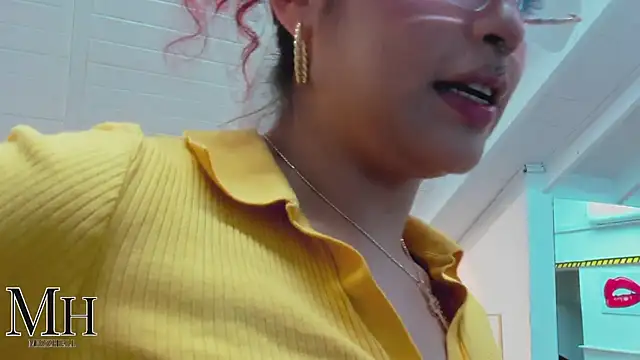 MizzHell online show from 04-03-26, 03:48