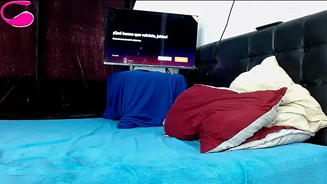 Deleon1995 online show from 12-04-24, 05:22