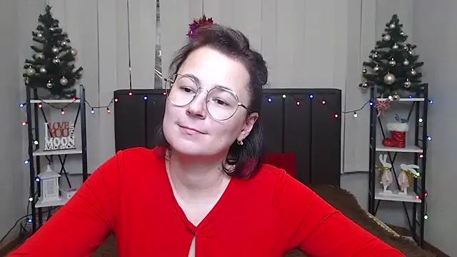 Snapshot of MarieSho chatting on 01-08-25, 01:31 MarieSho online show from 01-08-25, 01:31