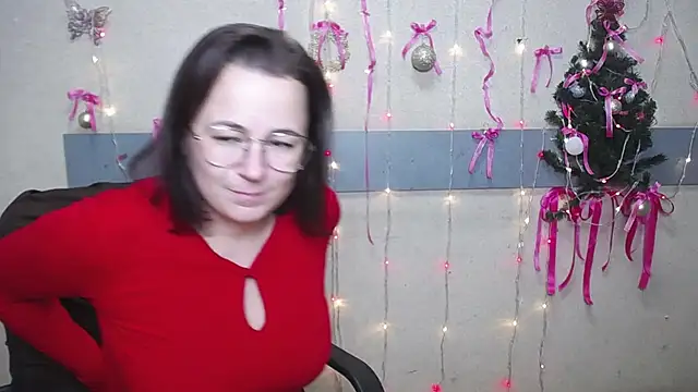 Snapshot of MarieSho chatting on 01-14-25, 03:01 MarieSho online show from 01-14-25, 03:01