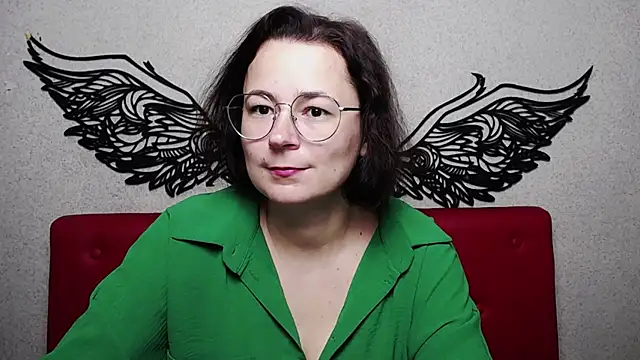 Snapshot of MarieSho chatting on 02-06-25, 12:11 MarieSho online show from 02-06-25, 12:11