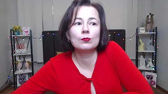 Snapshot of MarieSho chatting on 02-07-25, 01:22 MarieSho online show from 02-07-25, 01:22