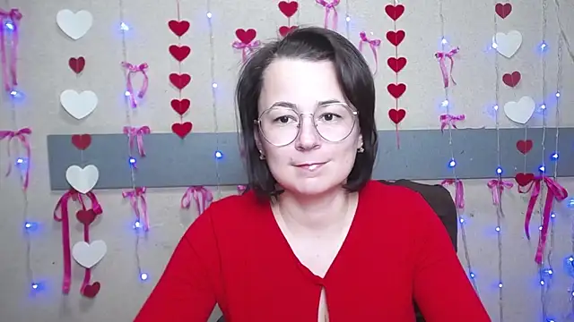 Snapshot of MarieSho chatting on 02-19-25, 03:06 MarieSho online show from 02-19-25, 03:06