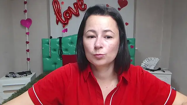 Snapshot of MarieSho chatting on 09-10-25, 06:13 MarieSho online show from 09-10-25, 06:13