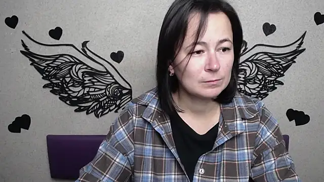 Snapshot of MarieSho chatting on 10-17-25, 06:05 MarieSho online show from 10-17-25, 06:05