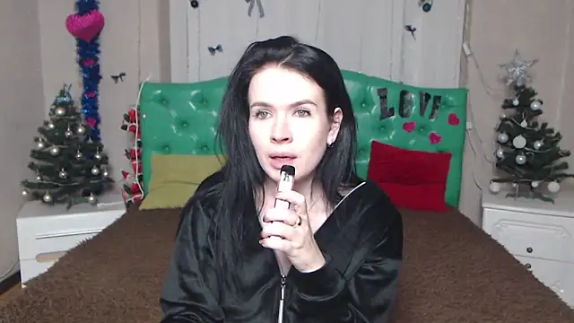 JasmineKouch online show from 01-13-26, 06:24