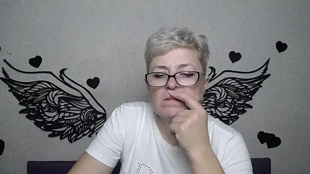 EmiliaGree online show from 11-17-25, 06:14