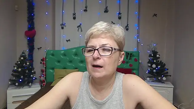 EmiliaGree online show from 01-10-26, 06:09