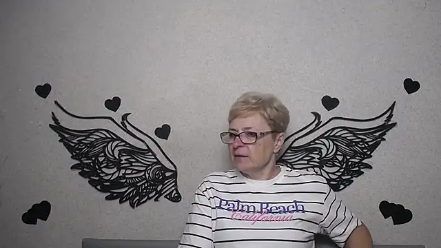 EmiliaGree online show from 07-10-26, 05:15