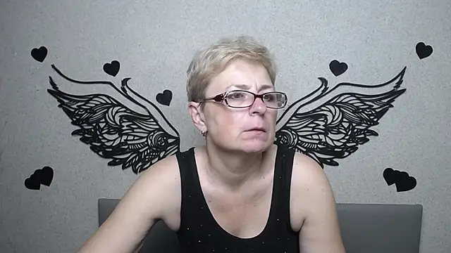 EmiliaGree online show from 07-11-26, 05:04