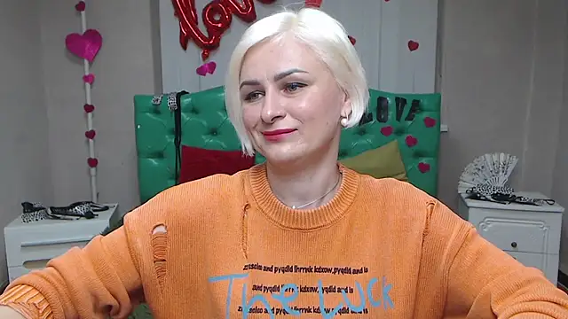 OliviaHorst online show from 09-18-25, 05:20