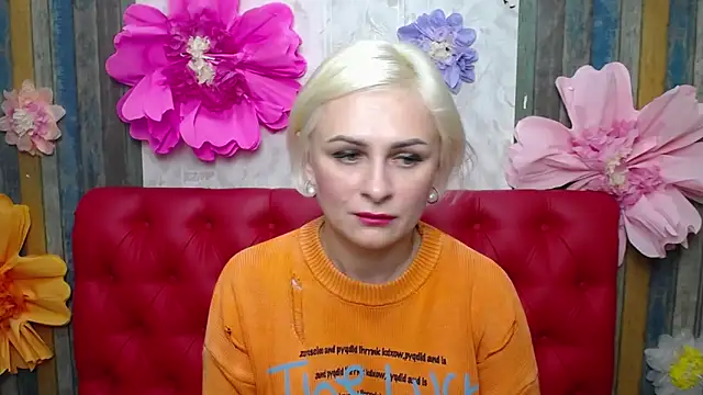 OliviaHorst online show from 10-04-25, 05:27