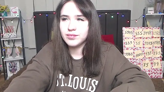 Snapshot of LauraHlot chatting on 02-02-25, 02:27 LauraHlot online show from 02-02-25, 02:27