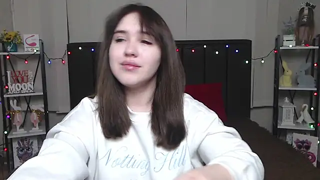 Snapshot of LauraHlot chatting on 02-08-25, 06:22 LauraHlot online show from 02-08-25, 06:22