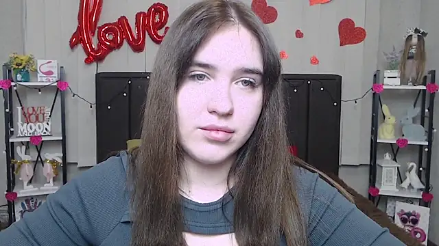 Snapshot of LauraHlot chatting on 02-23-25, 12:30 LauraHlot online show from 02-23-25, 12:30